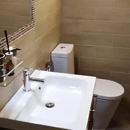 Konukevi Zia Sua Napoli